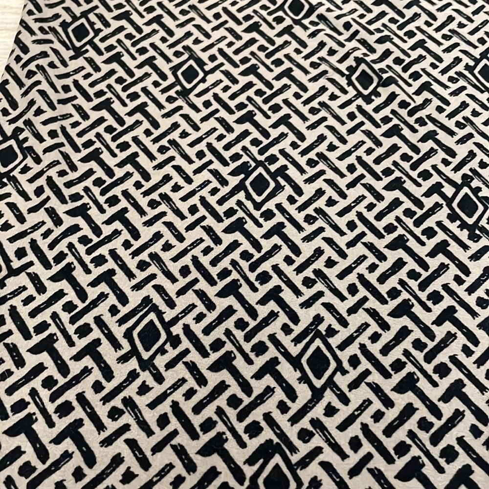 Metaphor Gray with Black Print Soft Elastic Waist Pull on Cropped Pants Size XL - Picture 7 of 11